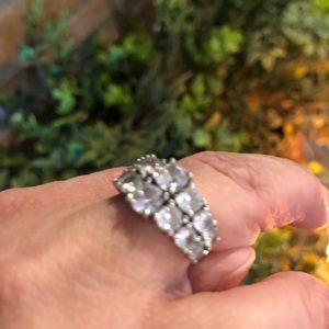 Moissanite double anniversary band. In silver.